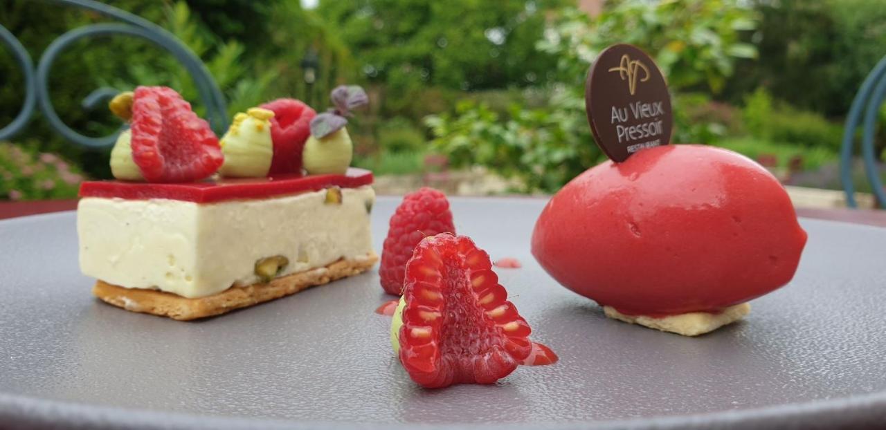 Auberge Du Lac, Sure Hotel Collection By Best Western Mesnil-Saint-Père Eksteriør billede