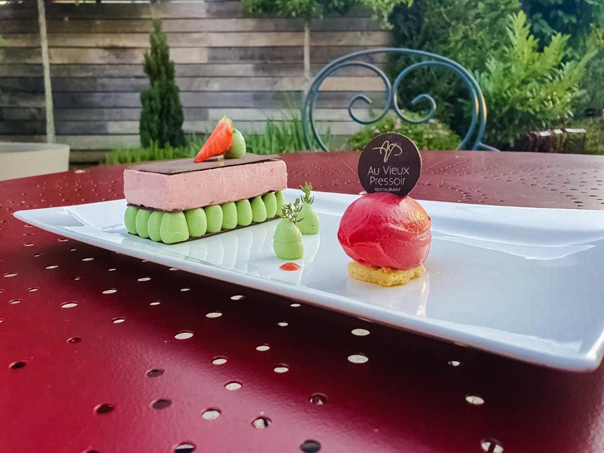 Auberge Du Lac, Sure Hotel Collection By Best Western Mesnil-Saint-Père Eksteriør billede