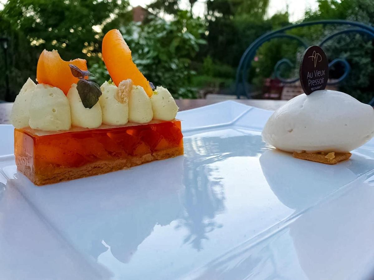 Auberge Du Lac, Sure Hotel Collection By Best Western Mesnil-Saint-Père Eksteriør billede