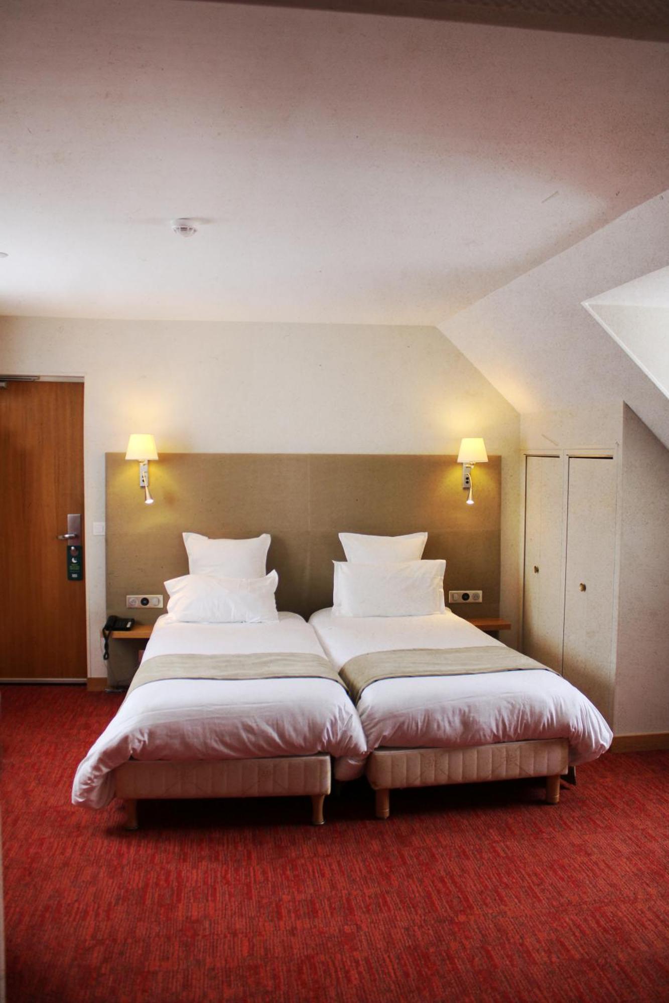 Auberge Du Lac, Sure Hotel Collection By Best Western Mesnil-Saint-Père Eksteriør billede