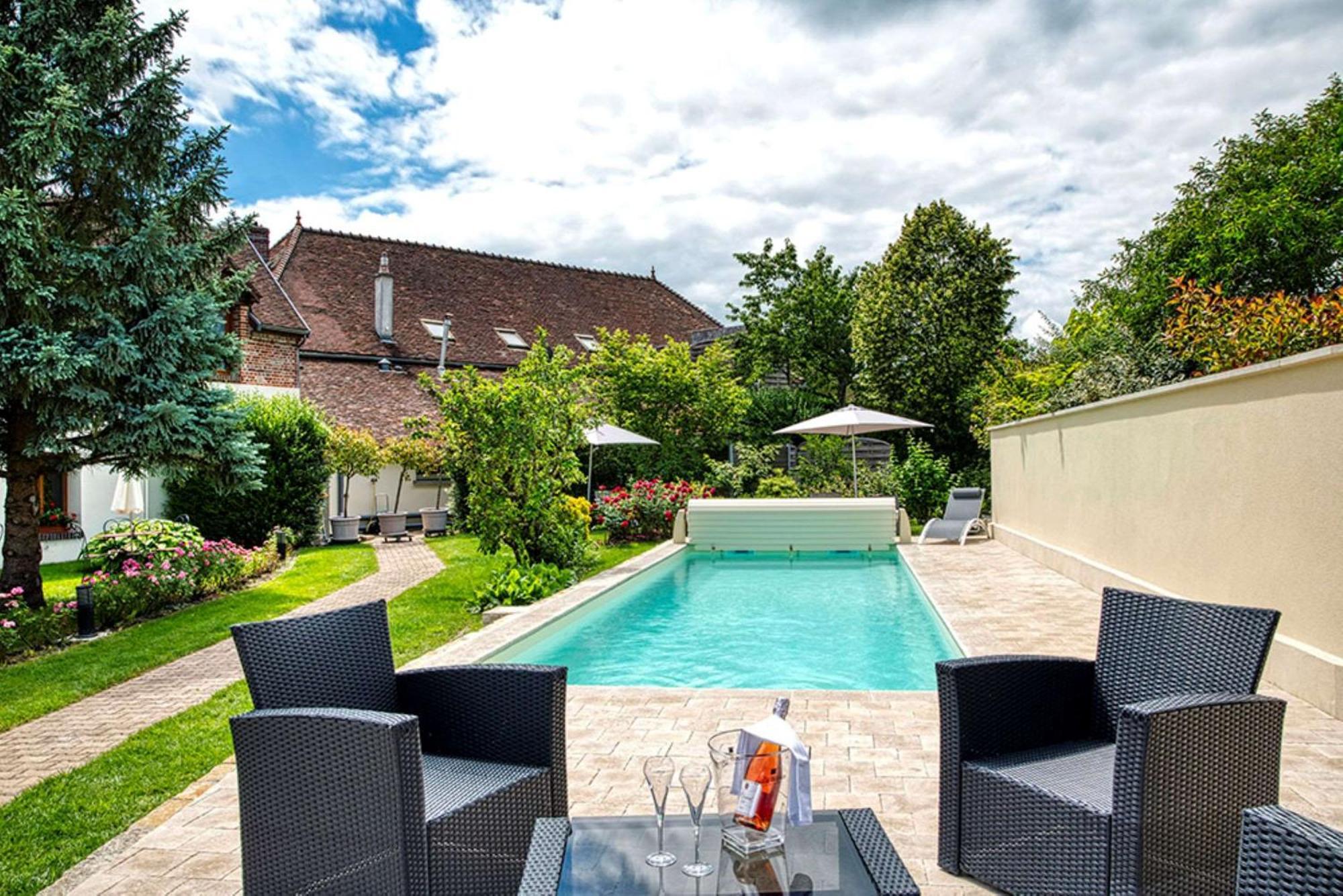 Auberge Du Lac, Sure Hotel Collection By Best Western Mesnil-Saint-Père Eksteriør billede