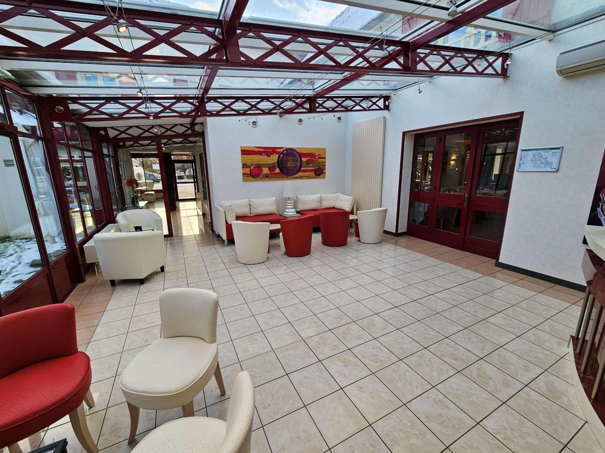 Auberge Du Lac, Sure Hotel Collection By Best Western Mesnil-Saint-Père Eksteriør billede