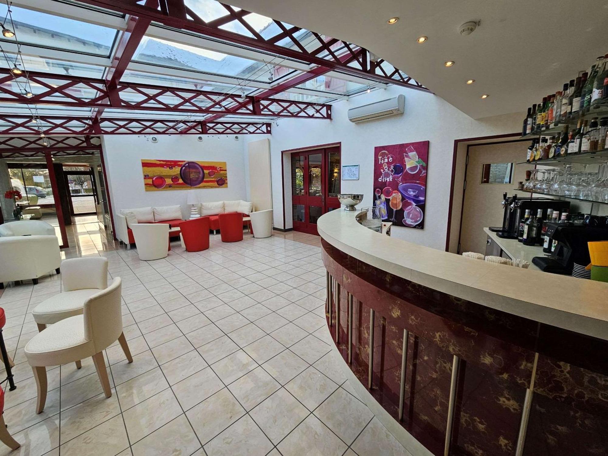 Auberge Du Lac, Sure Hotel Collection By Best Western Mesnil-Saint-Père Eksteriør billede