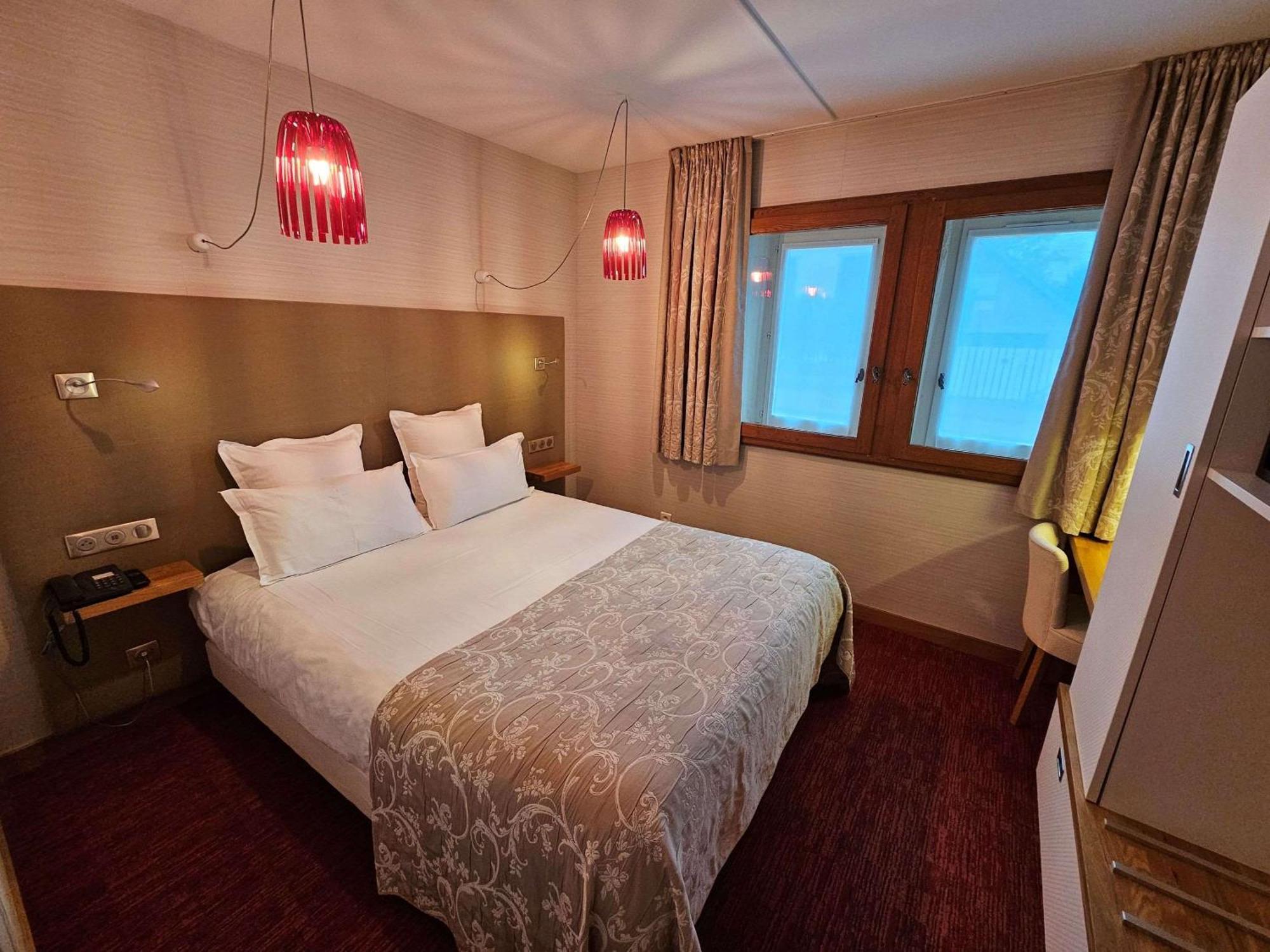 Auberge Du Lac, Sure Hotel Collection By Best Western Mesnil-Saint-Père Eksteriør billede