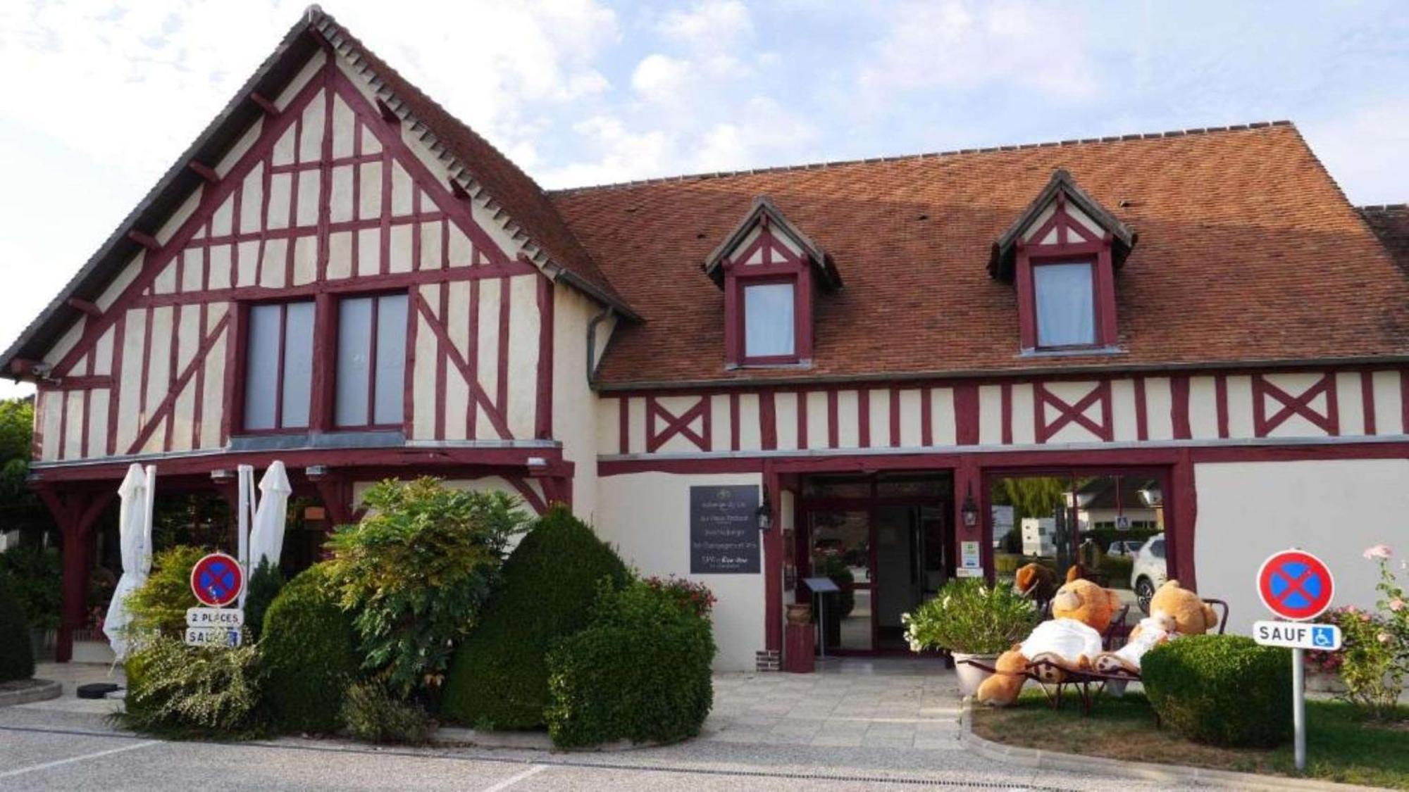 Auberge Du Lac, Sure Hotel Collection By Best Western Mesnil-Saint-Père Eksteriør billede